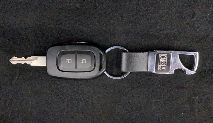 2017 Renault Duster RXS CVT, Petrol, Automatic, 51,249 km, Key Close Up