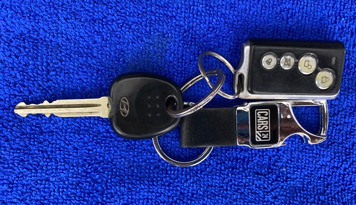 2011 Hyundai Eon MAGNA O, Petrol, Manual, 57,832 km, Key Close Up