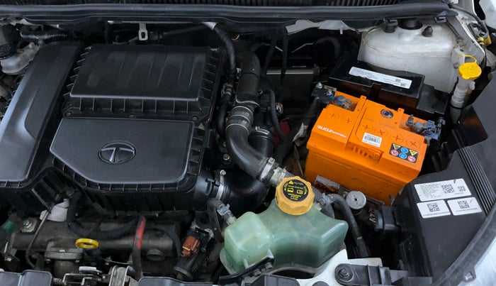 2021 Tata NEXON XMA SUNROOF DIESEL, Diesel, Automatic, 45,498 km, Engine View - Left