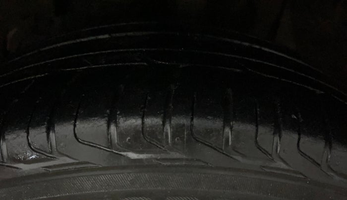 2021 Tata NEXON XMA SUNROOF DIESEL, Diesel, Automatic, 45,498 km, Left Front Tyre Tread