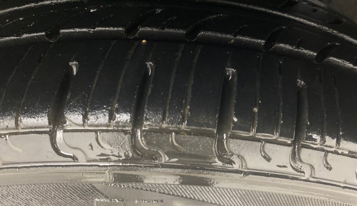 2021 Hyundai GRAND I10 NIOS SPORTZ 1.2 KAPPA VTVT, Petrol, Manual, 33,114 km, Left Rear Tyre Tread