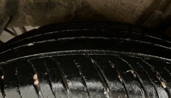 2023 Nissan MAGNITE XE, Petrol, Manual, 46,084 km, Left Rear Tyre Tread