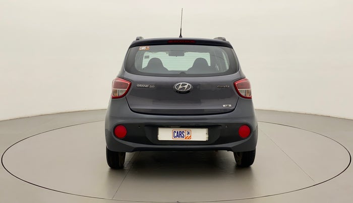 2017 Hyundai Grand i10 SPORTZ (O) 1.2 KAPPA VTVT, CNG, Manual, 99,987 km, Back/Rear