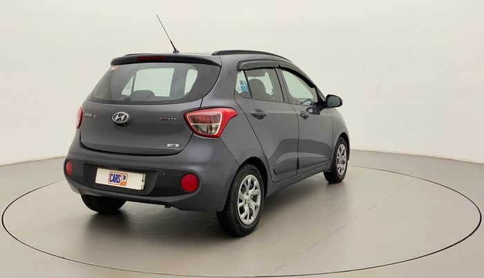 2017 Hyundai Grand i10 SPORTZ (O) 1.2 KAPPA VTVT, CNG, Manual, 99,987 km, Right Back Diagonal