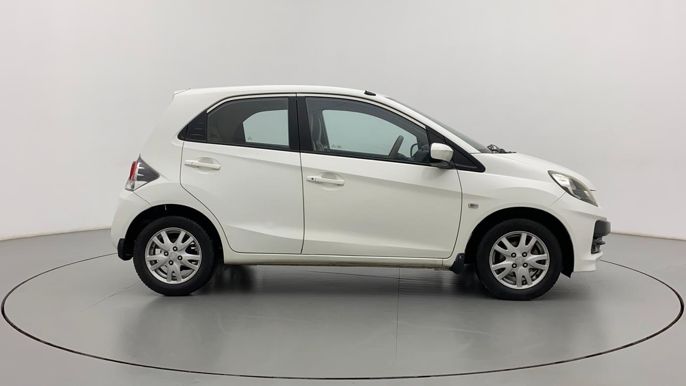 2013 Honda Brio VX MT, Petrol, Manual, 1,04,187 km, Right Side View