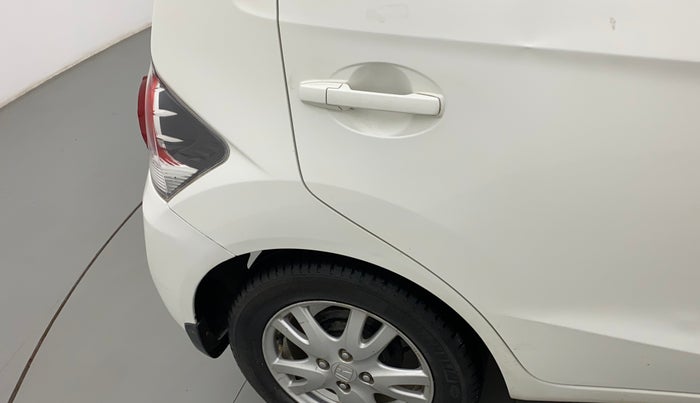 2013 Honda Brio VX MT, Petrol, Manual, 1,04,187 km, Right quarter panel - Slightly dented