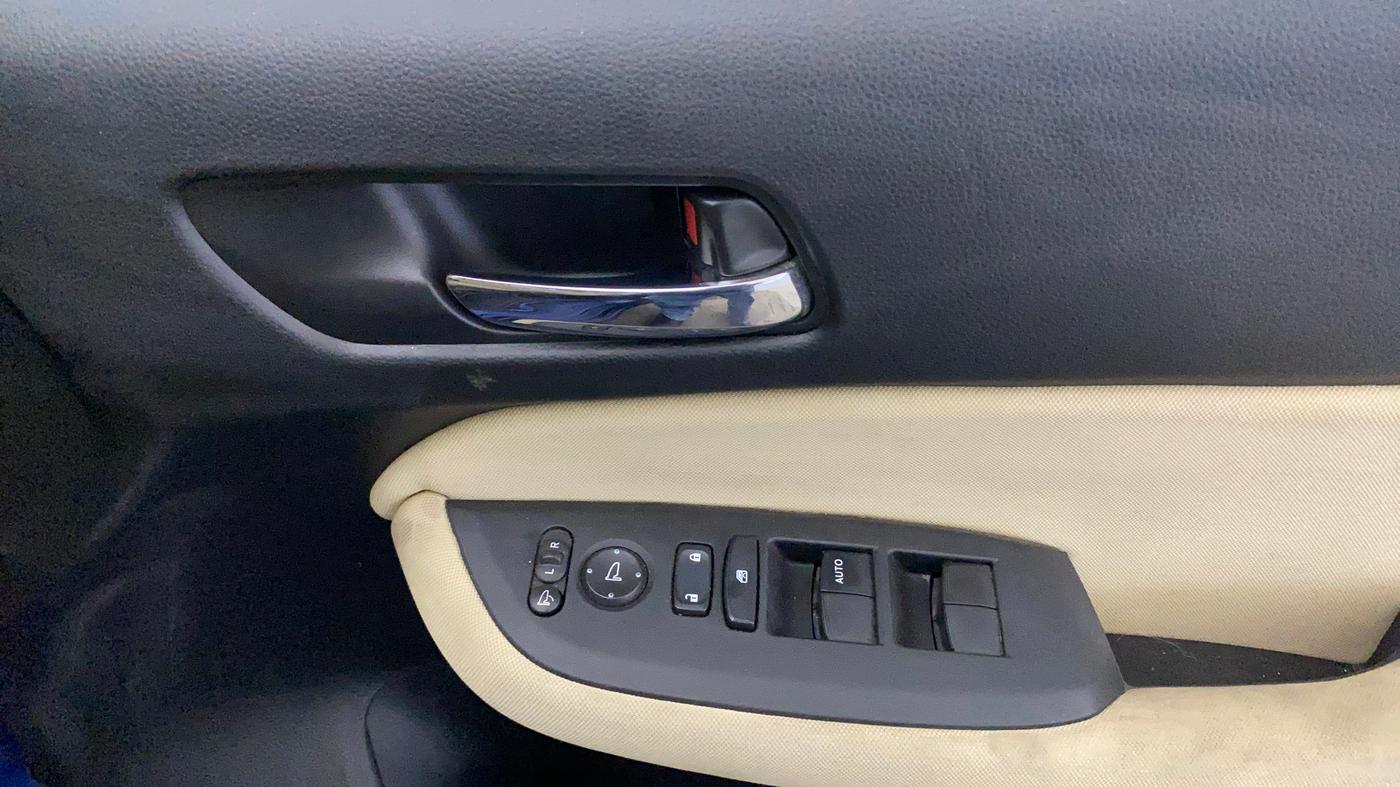 2023 Honda City 1.5L I-VTEC V, Petrol, Manual, 23,225 km, Driver Side Door Panels Control