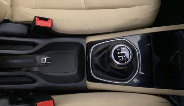 2023 Honda City 1.5L I-VTEC V, Petrol, Manual, 23,122 km, Gear Lever