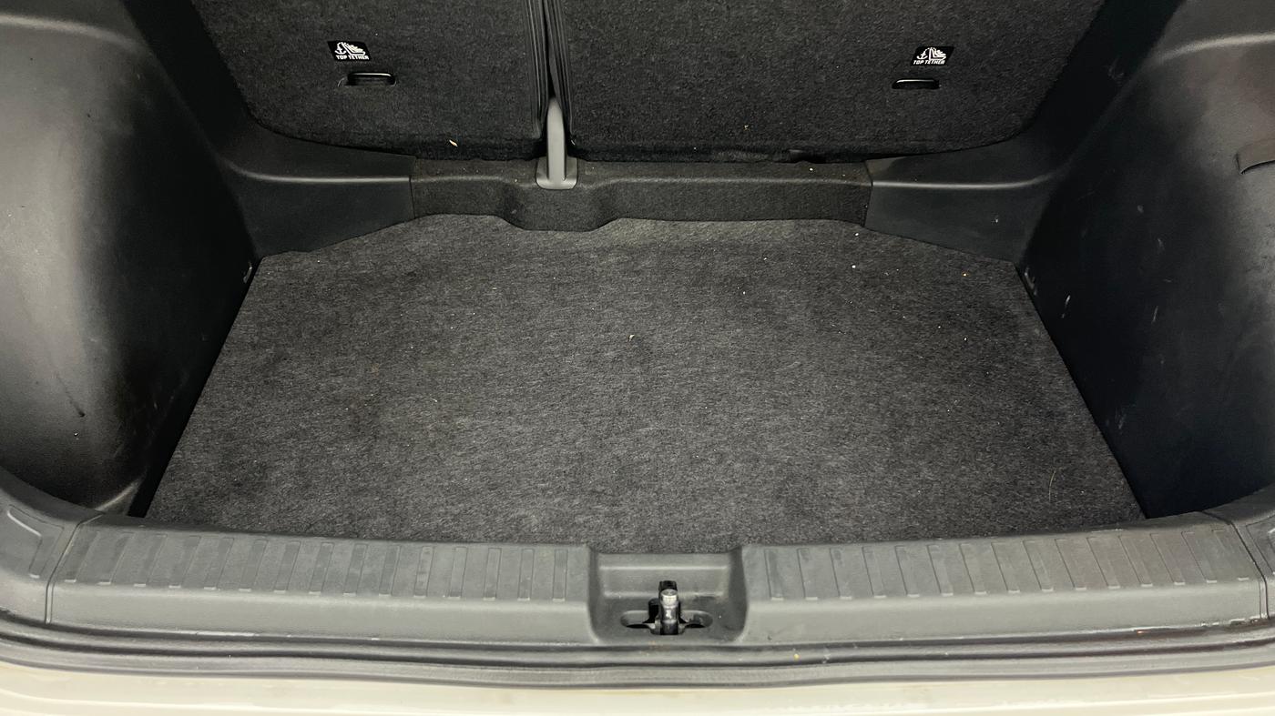 2022 Skoda KUSHAQ STYLE 1.5L TSI DSG, Petrol, Automatic, 45,545 km, Boot Inside