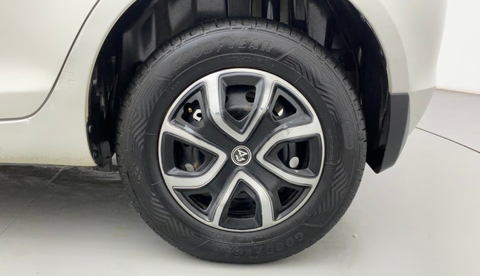 2014 Maruti Swift VXI, Petrol, Manual, 71,083 km, Left Rear Wheel