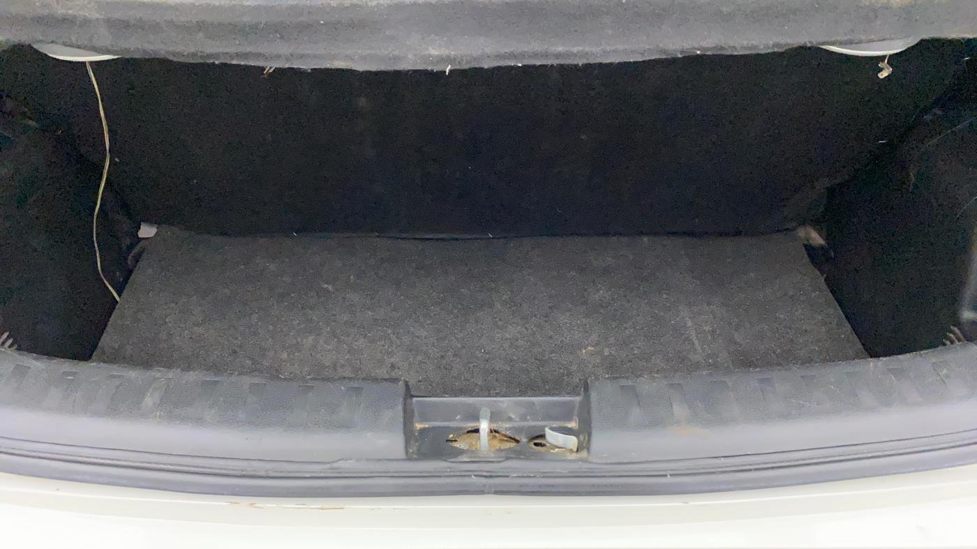2014 Maruti Swift VXI, Petrol, Manual, 71,083 km, Boot Inside