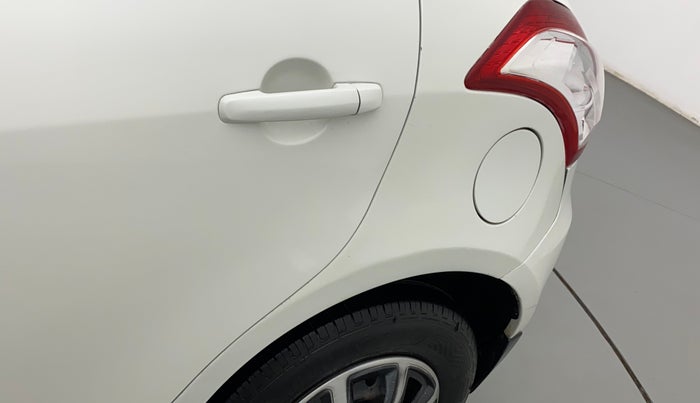 2014 Maruti Swift VXI, Petrol, Manual, 71,083 km, Left quarter panel - Minor scratches