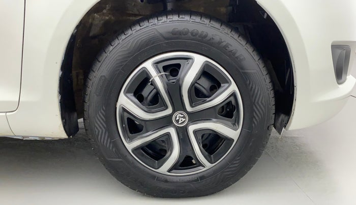 2014 Maruti Swift VXI, Petrol, Manual, 71,083 km, Right Front Wheel