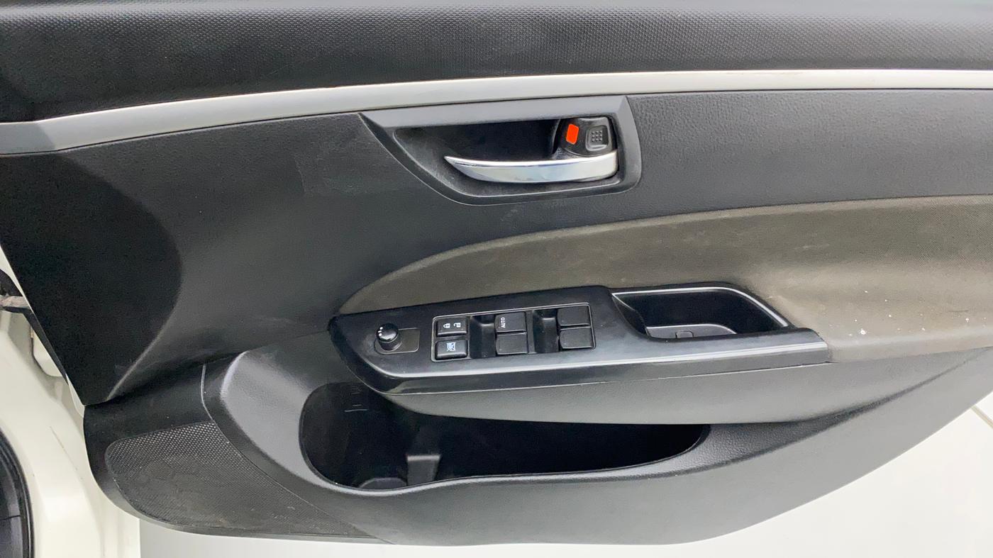 2014 Maruti Swift VXI, Petrol, Manual, 71,083 km, Driver Side Door Panels Control