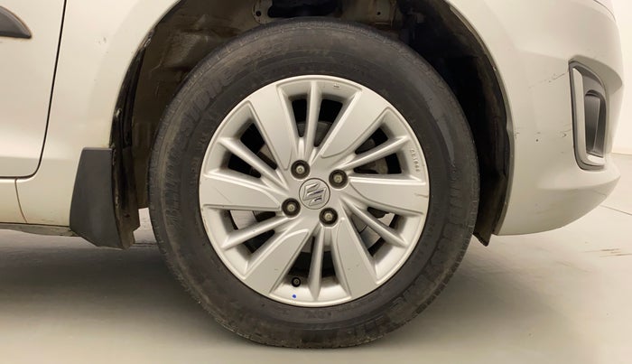 2015 Maruti Swift ZDI, Diesel, Manual, 1,12,871 km, Right Front Wheel