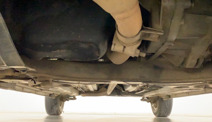 2015 Maruti Swift ZDI, Diesel, Manual, 1,12,871 km, Front Underbody