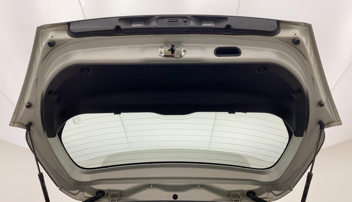 2015 Maruti Swift ZDI, Diesel, Manual, 1,12,871 km, Boot Door Open