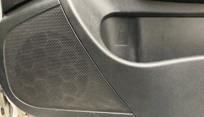 2015 Maruti Swift ZDI, Diesel, Manual, 1,12,871 km, Speaker