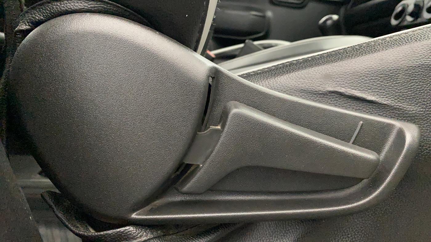 2022 Maruti S PRESSO VXI+, Petrol, Manual, 40,419 km, Driver Side Adjustment Panel