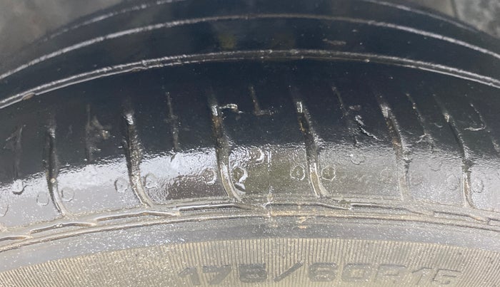 2023 Hyundai AURA SX 1.2 CNG, CNG, Manual, 59,761 km, Right Front Tyre Tread