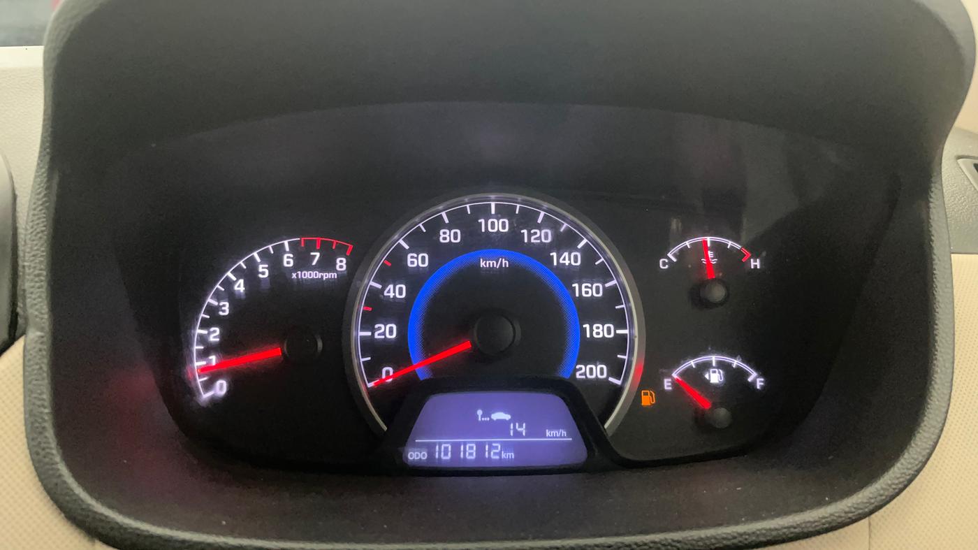 2014 Hyundai Grand i10 MAGNA 1.2 KAPPA VTVT, Petrol, Manual, 1,01,713 km, Odometer Image