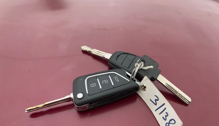 2014 Hyundai Grand i10 MAGNA 1.2 KAPPA VTVT, Petrol, Manual, 1,01,764 km, Key Close Up