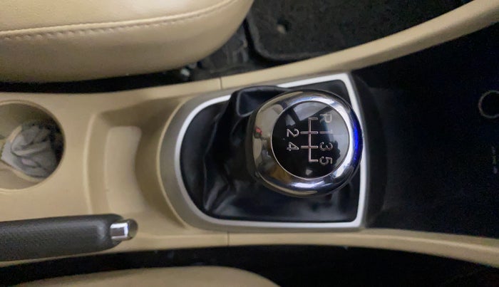 2014 Hyundai Verna FLUIDIC 1.6 VTVT SX OPT, Petrol, Manual, 69,713 km, Gear Lever