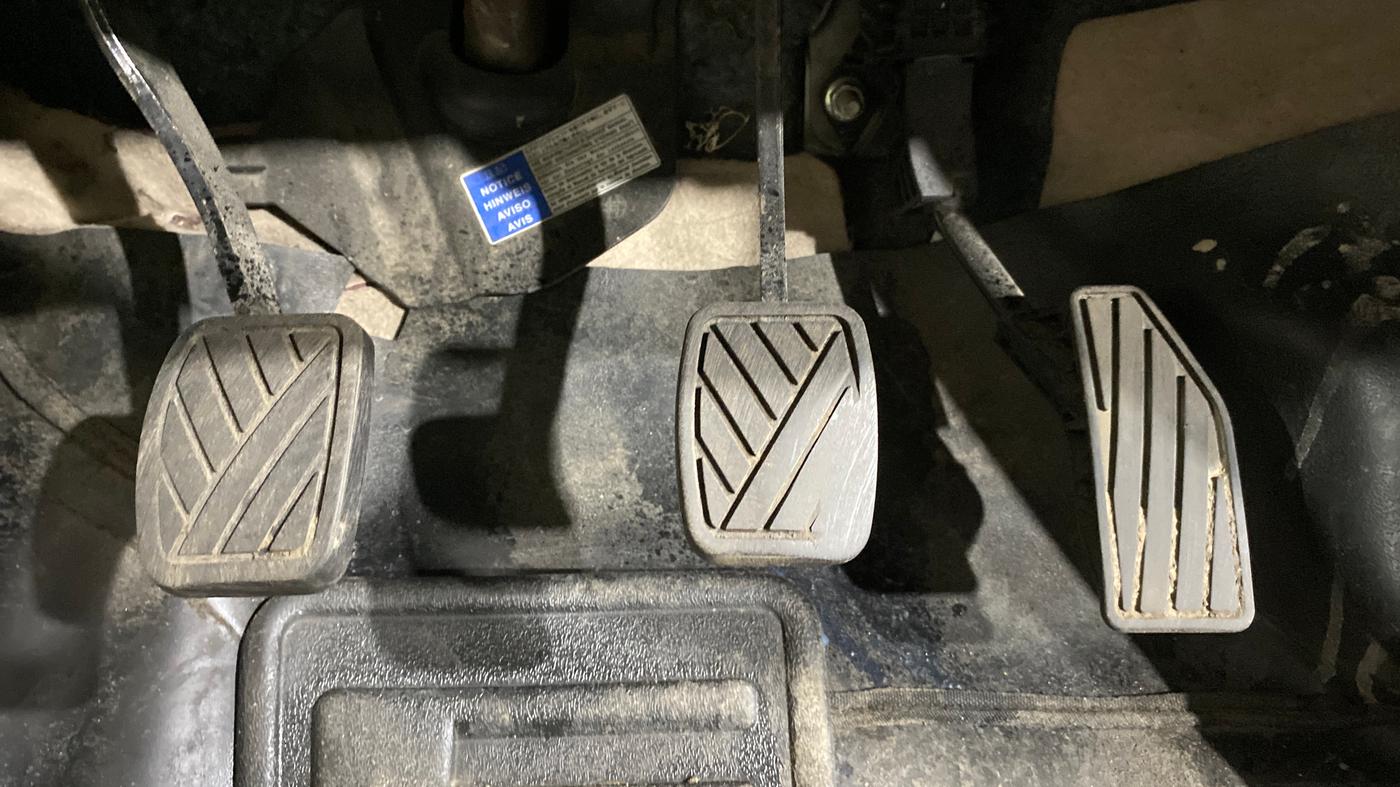 2019 Maruti Dzire VXI, Petrol, Manual, 84,400 km, Pedals