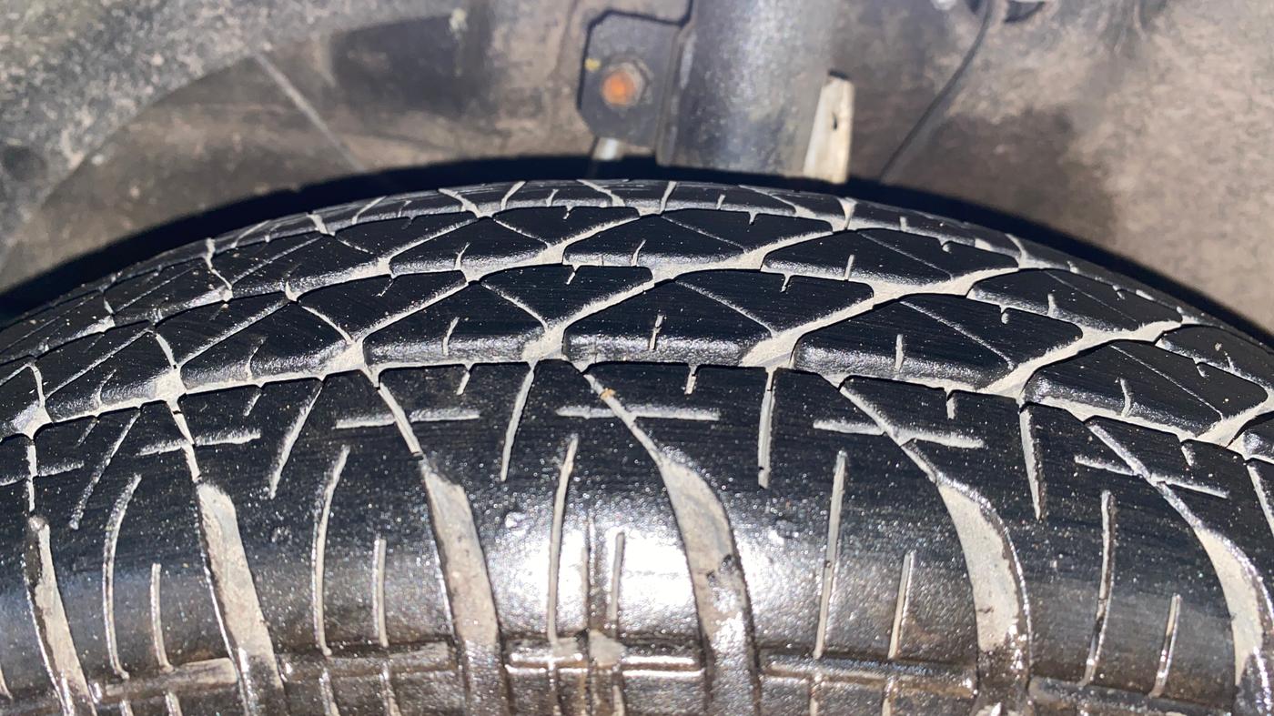 2019 Maruti Dzire VXI, Petrol, Manual, 84,400 km, Left Front Tyre Tread