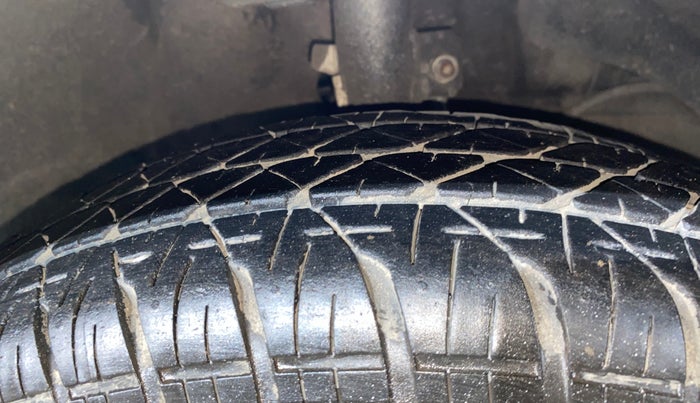 2019 Maruti Dzire VXI, Petrol, Manual, 84,440 km, Right Front Tyre Tread