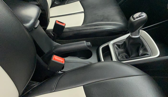 2019 Hyundai VENUE SX 1.0 TURBO, Petrol, Manual, 49,886 km, Gear Lever