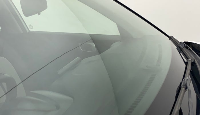2019 Hyundai VENUE SX 1.0 TURBO, Petrol, Manual, 49,886 km, Front windshield - Minor spot on windshield