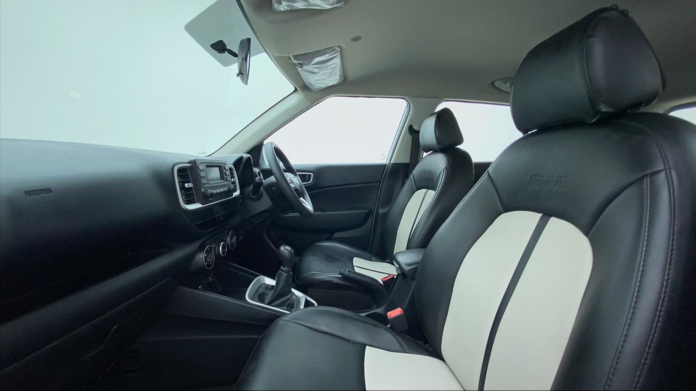 2021 Hyundai VENUE S MT 1.2 KAPPA, Petrol, Manual, 9,481 km, Right Side Front Door Cabin