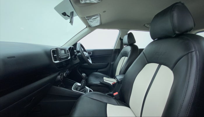 2021 Hyundai VENUE S MT 1.2 KAPPA, Petrol, Manual, 9,481 km, Right Side Front Door Cabin