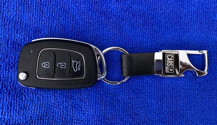 2021 Hyundai VENUE S MT 1.2 KAPPA, Petrol, Manual, 9,481 km, Key Close Up