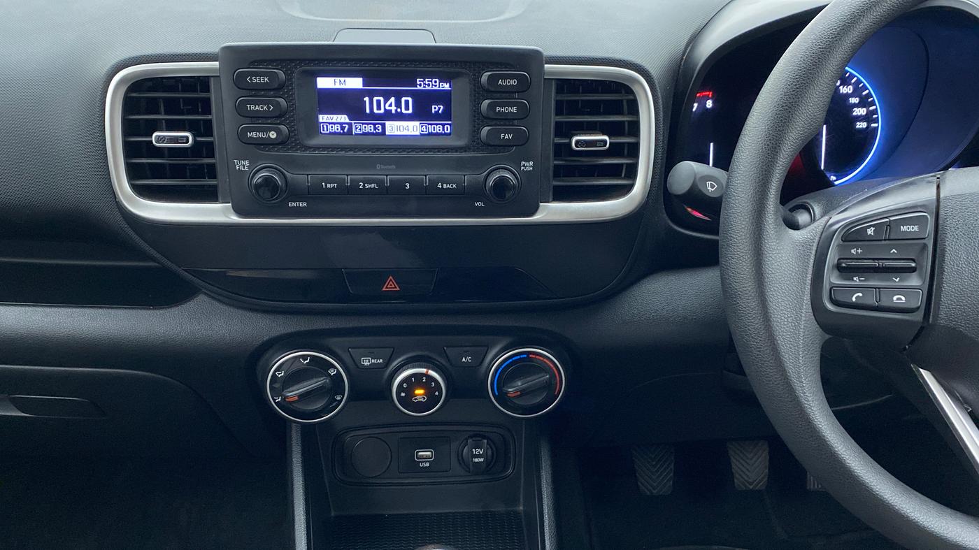 2021 Hyundai VENUE S MT 1.2 KAPPA, Petrol, Manual, 9,481 km, Air Conditioner