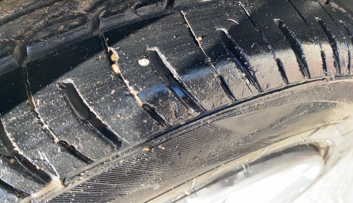 2022 Tata TIGOR XZ PLUS CNG, CNG, Manual, 59,874 km, Left Rear Tyre Tread