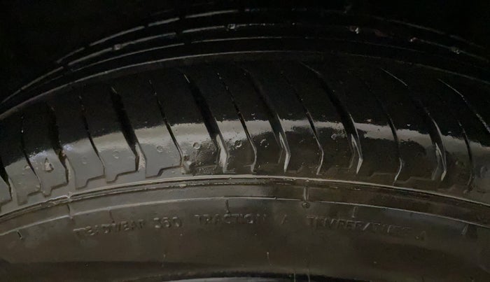 2021 Nissan MAGNITE XV PREMIUM, Petrol, Manual, 49,818 km, Left Rear Tyre Tread