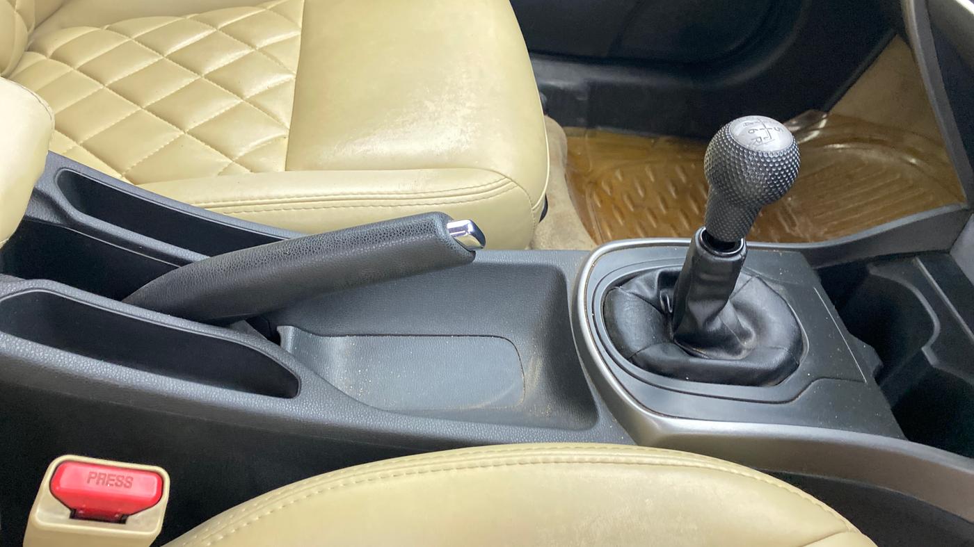 2015 Honda City 1.5L I-DTEC SV, Diesel, Manual, 84,118 km, Gear Lever