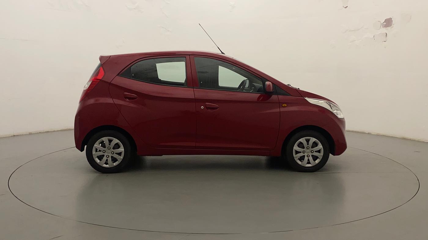 2016 Hyundai Eon SPORTZ, Petrol, Manual, 26,122 km, Right Side