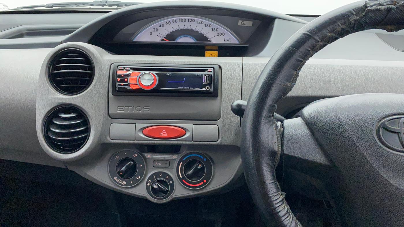 2011 Toyota Etios Liva G, Petrol, Manual, 27,389 km, Air Conditioner