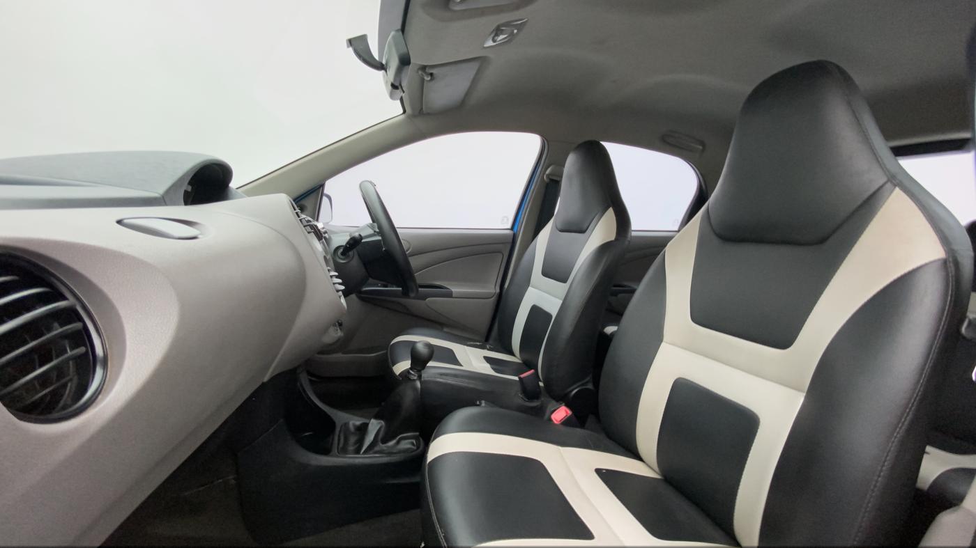 2011 Toyota Etios Liva G, Petrol, Manual, 27,389 km, Right Side Front Door Cabin