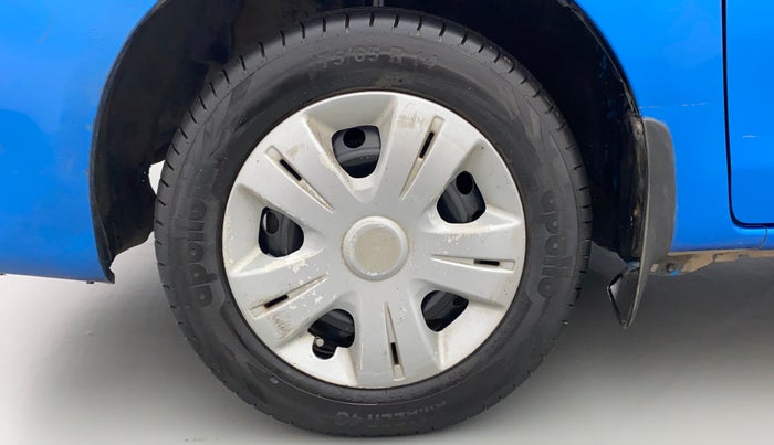 2011 Toyota Etios Liva G, Petrol, Manual, 27,389 km, Left Front Wheel