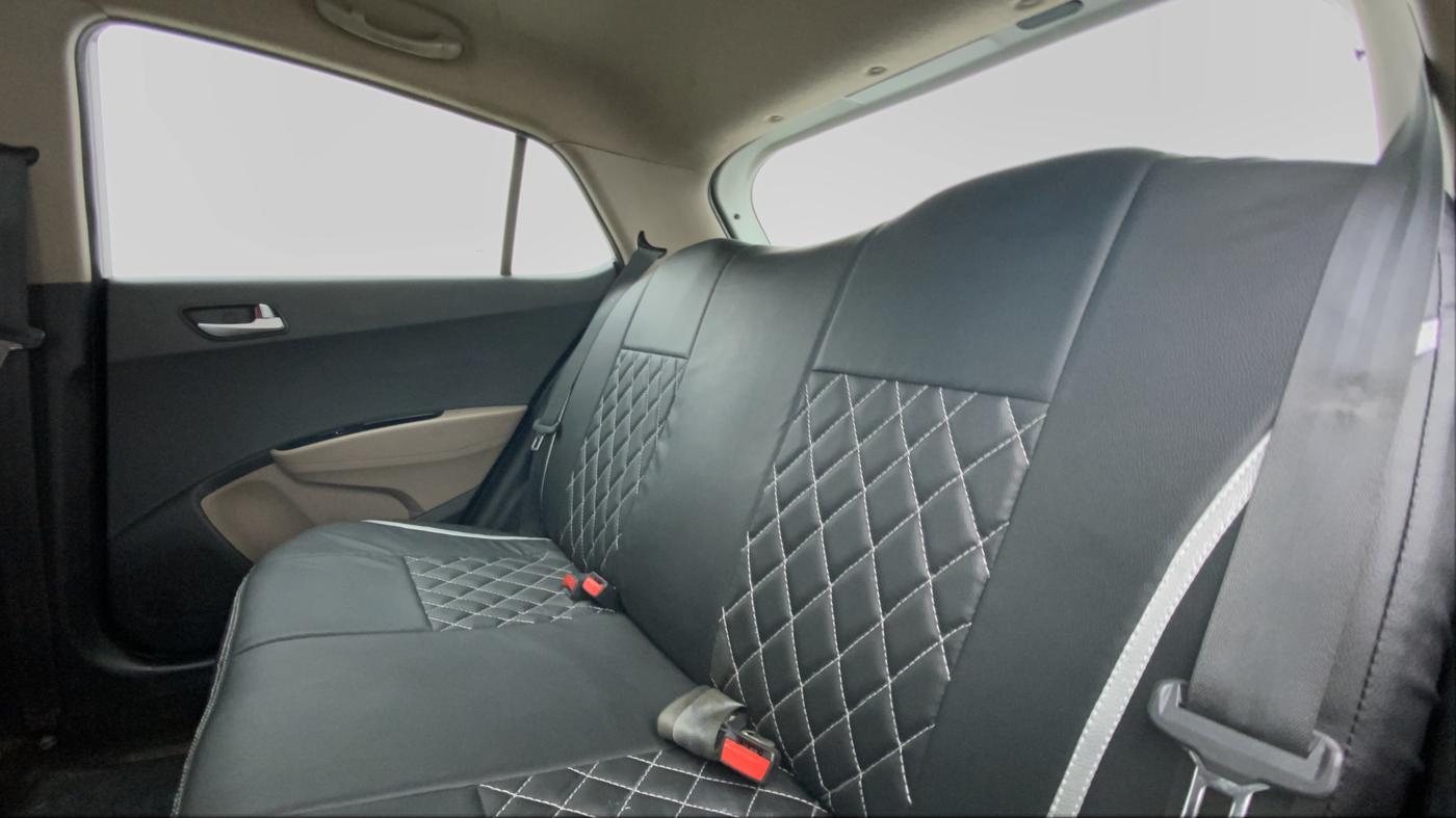 2015 Hyundai Grand i10 SPORTZ 1.2 KAPPA VTVT, Petrol, Manual, 39,779 km, Right Side Rear Door Cabin
