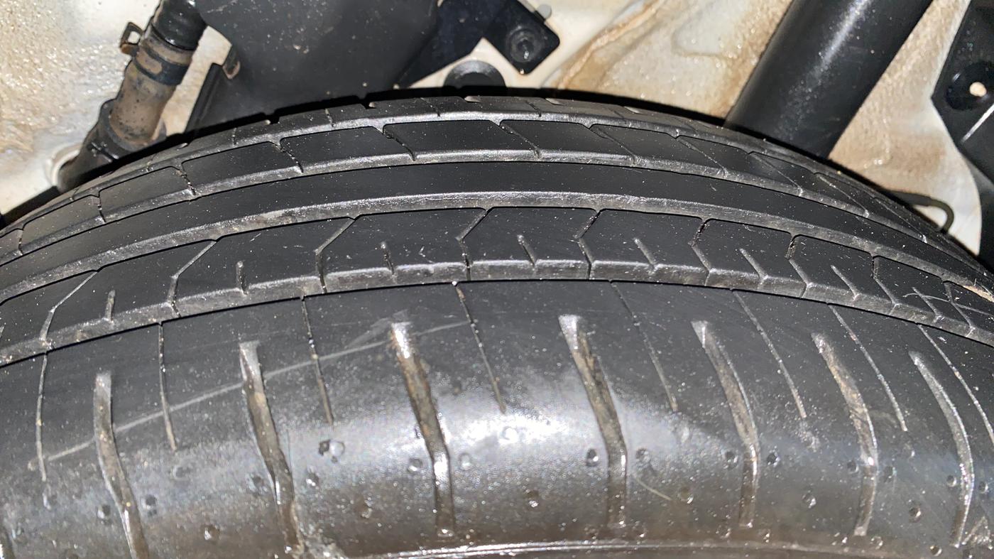 2023 Hyundai VENUE SX 1.2 PETROL, Petrol, Manual, 19,848 km, Left Rear Tyre Tread