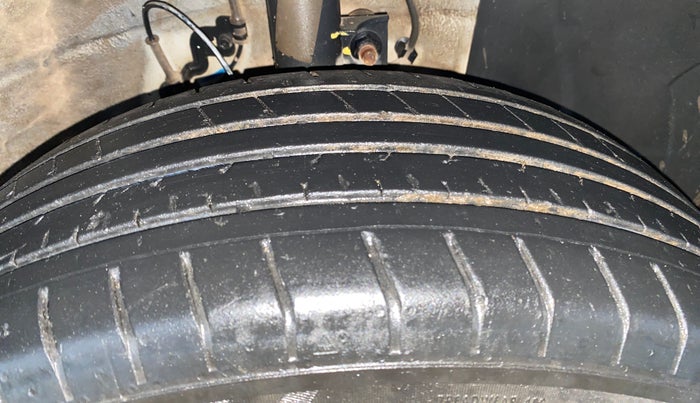 2023 Hyundai VENUE SX 1.2 PETROL, Petrol, Manual, 19,822 km, Right Front Tyre Tread