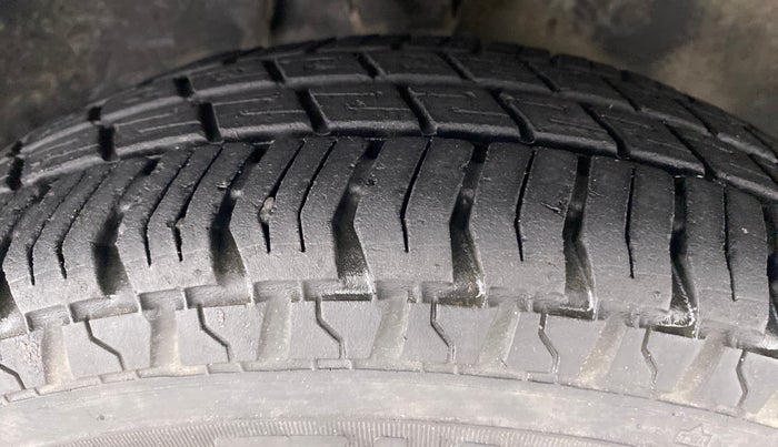 2018 Maruti Alto 800 VXI, Petrol, Manual, 28,342 km, Right Front Tyre Tread