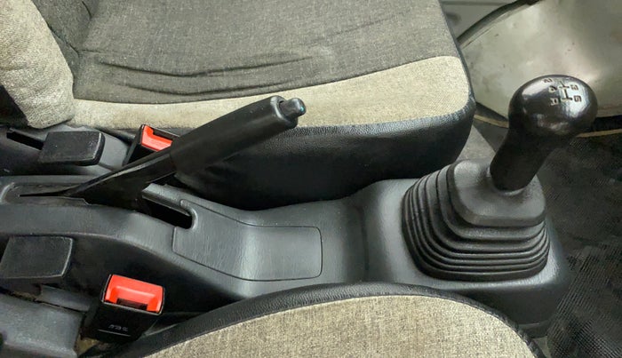 2016 Maruti Eeco 5 STR CNG WITH AC PLUSHTR, CNG, Manual, 52,153 km, Gear Lever