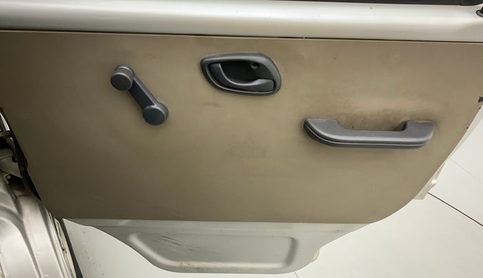 2016 Maruti Eeco 5 STR CNG WITH AC PLUSHTR, CNG, Manual, 52,153 km, Driver Side Door Panels Control