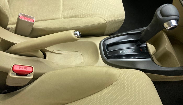 2013 Honda City S AT, Petrol, Automatic, 70,884 km, Gear Lever